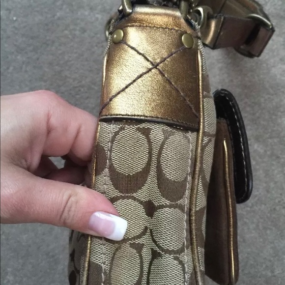 Coach Logo Gold Shoulder Bag Purse Handbag - Picture 7 of 8